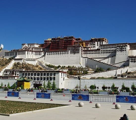 Lhasa Kathmandu Tour