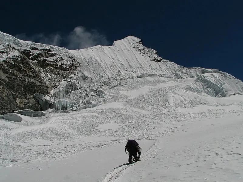Mera Peak Climbing with Ampu Laptsa Pass