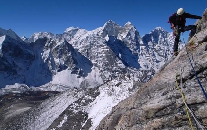 Australian Climbers killed by the rock fall in the Amadablam